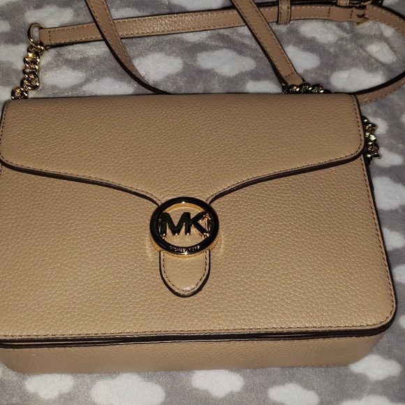 Michael Kors Handbags - Michael Kors Purse